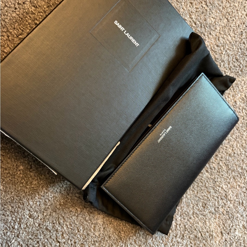 Saint Laurent Black Textured Wallet - Picture 11 of 14